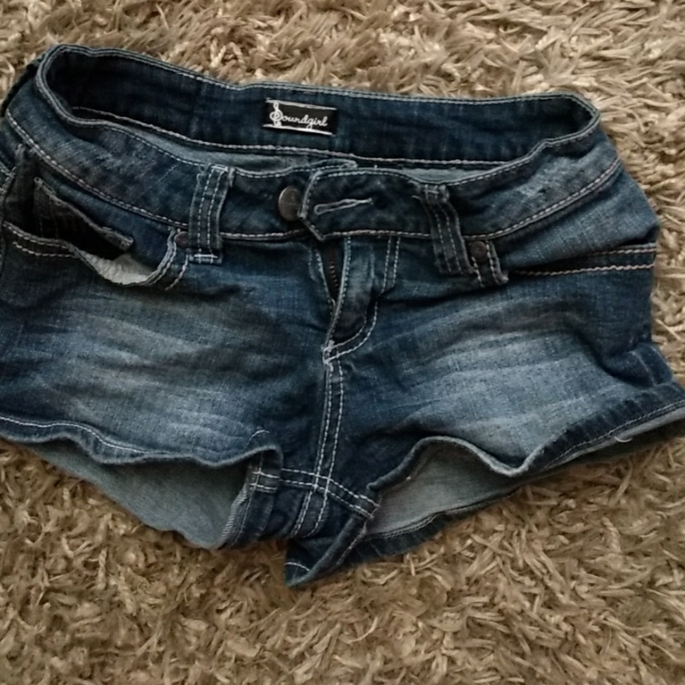 Cute short shorts